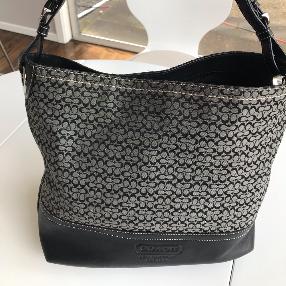 AUTH Coach Tote